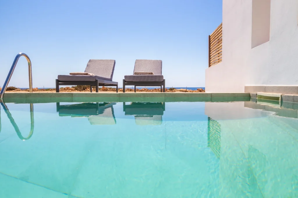 private pool isanema Villas